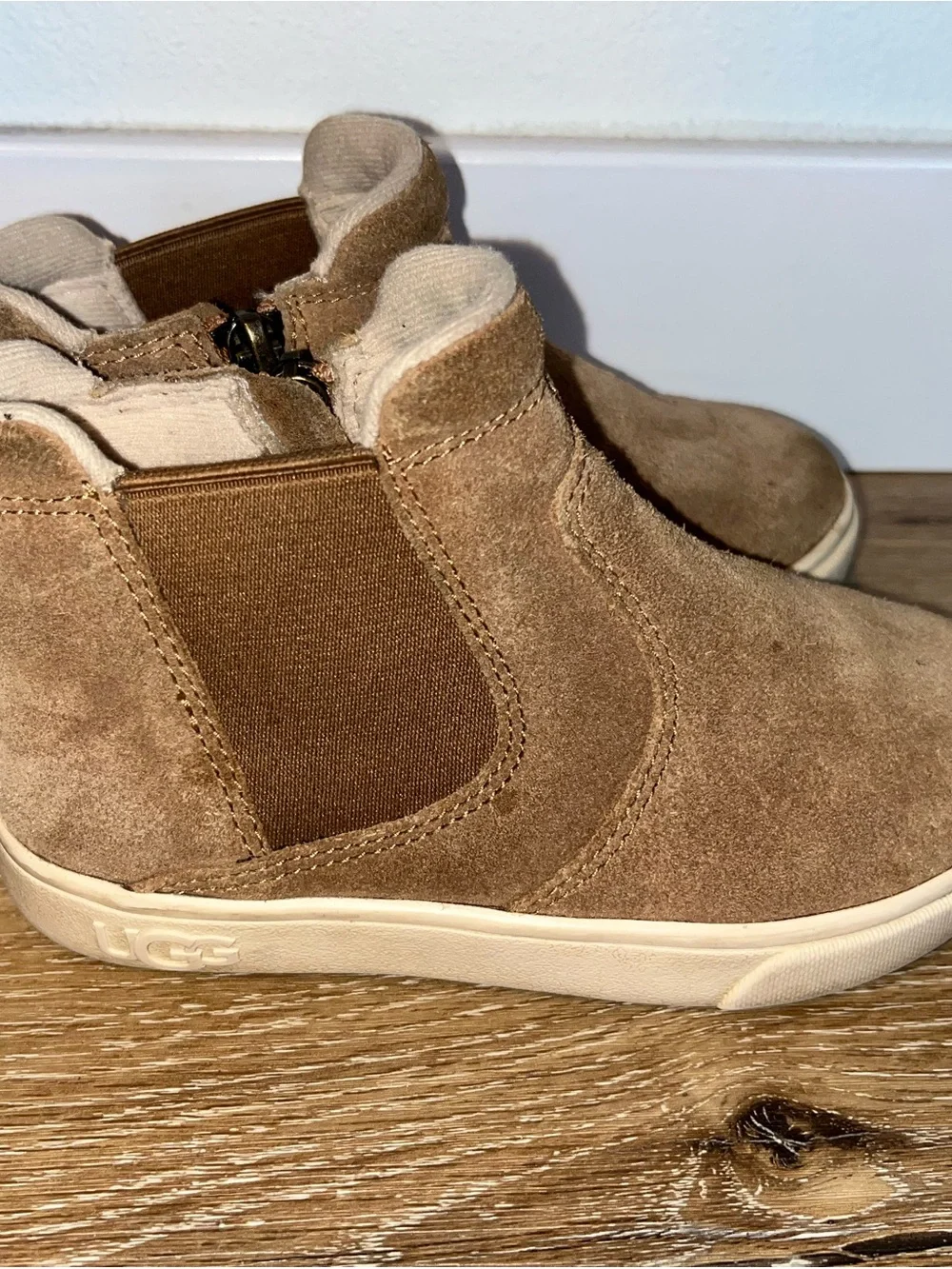 UGG stylish kids